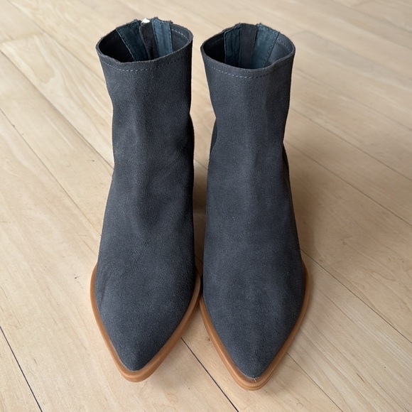 Blue Suede Boots - Like New - Picture 3 of 8